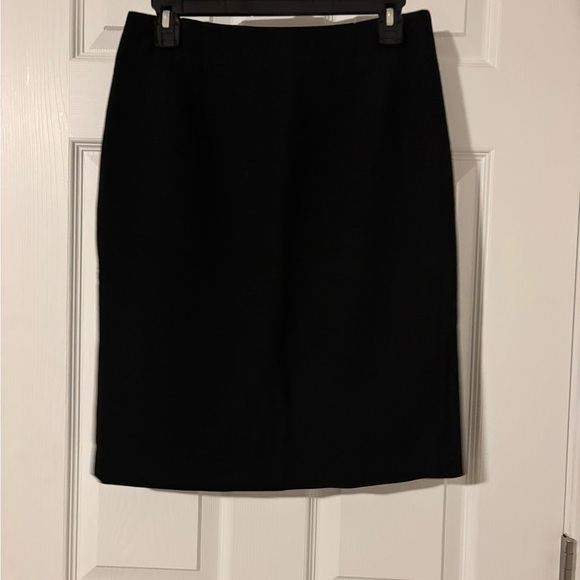 Women’s blazer skirt business suit, black with pink trim by Jennifer West size 6 - Picture 6 of 8